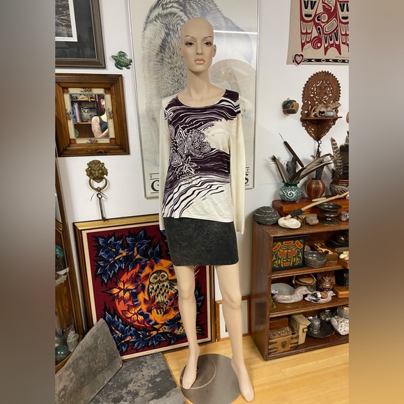 🐦⬛4/$20 🐦⬛ Pearl Embellished Soft Long Sleeved Top - Picture 2 of 6